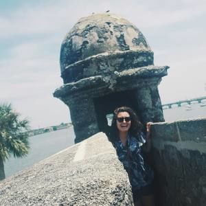 Meet your Posher, Taryn